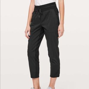 Lululemon Studio Crop